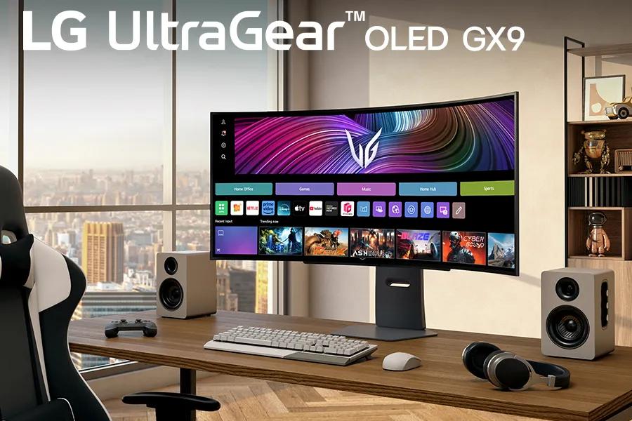 The 240Hz OLED Smart gaming monitor that’s ahead of the (800R) curve